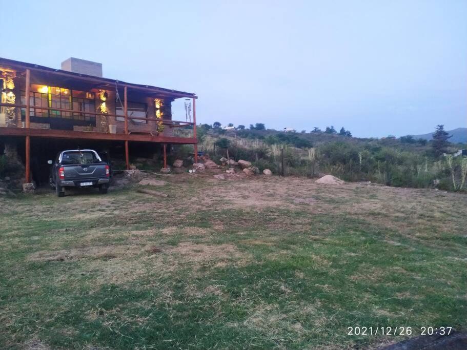 Chalet La Pedrera - Pileta Y A Metros Del Rio
