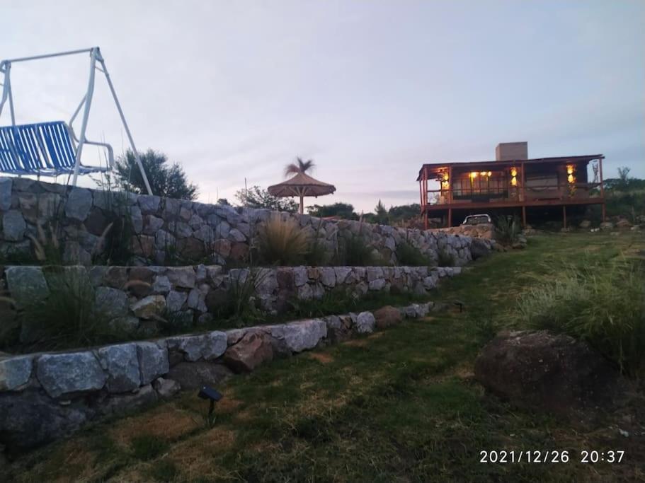 Chalet La Pedrera - Pileta Y A Metros Del Rio